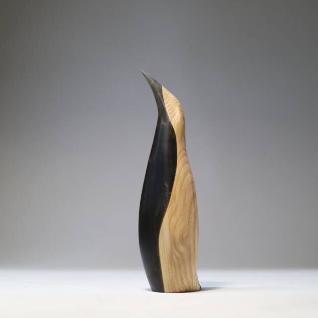Duo Penguin Sculpture - 34 - image 1