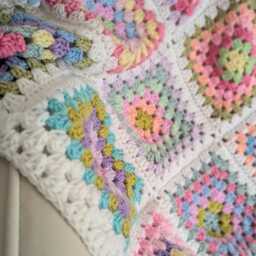 Pastel Granny Square Crochet Blanket, Cozy Throw, Retro Afghan, Machine Washable - thumbnail 3