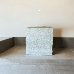 Seljuk Cube Side Table With Tempered Glass Top - Beige Travertine - 40x40 cm - 16x16 Inc - thumbnail 4