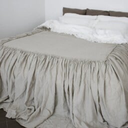 Linen Coverlet Dust Ruffle .ruffled Linen Bedspread, Ruffle. Washed & Softened. Made By Mooshop.34 - thumbnail 3