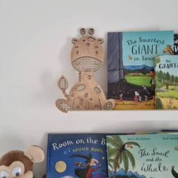 Wooden Giraffe Nursery Decor, Wall Hanging, Safari Jungle Themed Rattan Babyshower Gift - thumbnail 2