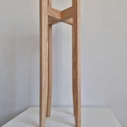60cm Tall Oak Plant Stand - thumbnail 2