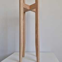 60cm Tall Oak Plant Stand - thumbnail 4