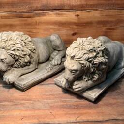 Stone Garden Pair Of Proud Chatsworth Lions On Base Statue Pillar Cap Ornament - thumbnail 3