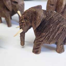 Herd Of 5 Carved Dolf/Mukwa/Kiaat Wood Elephants. African Teakwood Set Safari Gentle Giants. Mini Wooden Figurines/Sculptures Deco Art - thumbnail 4