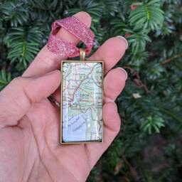 Personalised Xmas Ornament With Map Of Custom Destination, Christmas Tree Decor Stocking Stuffers For New Homeowners - thumbnail 2