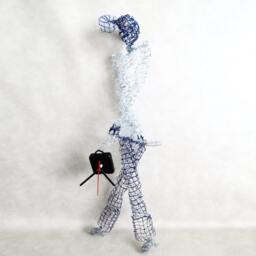 Clock Art Wire Mesh Sculpture Ooak. Wall Hanging Figurine. Girl With Suitcase in White & Blue. Shelf Decor - thumbnail 3