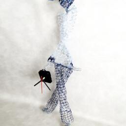 Clock Art Wire Mesh Sculpture Ooak. Wall Hanging Figurine. Girl With Suitcase in White & Blue. Shelf Decor - thumbnail 4