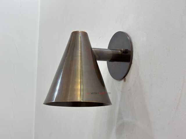 1950's Mid-Century Brass Cone Wall Sconce Italian Modern Light Fixture Sputnik Lamp Bedroom - image 1