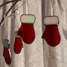 Personalized Mitten Christmas Ornament Set Of 5 Glass Baubles - thumbnail 2