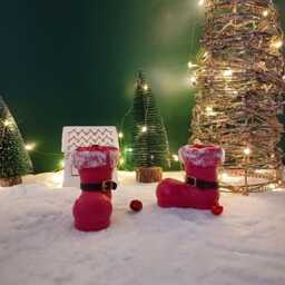 Handmade Christmas Boot Candle Soy & Bee Wax Holiday Decor - thumbnail 2