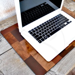 Brown Leather Desk Pad For Laptop Or Keyboard Handmade in Italy - thumbnail 2