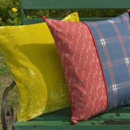 Blue & Red Woven Ikat Pillow Cover, Graphic Pattern, 16 Inch - thumbnail 4