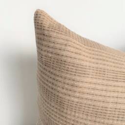 Dara Small Lumbar - thumbnail 2