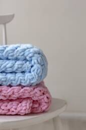 Handmade Chunky Blanket Soft Hypoallergenic Yarn Hygge Decor, Baby Style Nursery Room Plaid Cover
