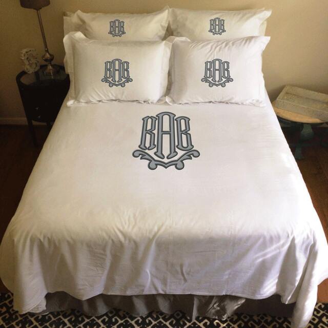 Applique Monogrammed Duvet Set - image 1