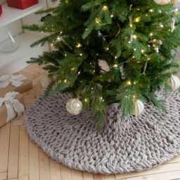 Chunky Knit Christmas Tree Skirt - Farmhouse Style Decor - thumbnail 3