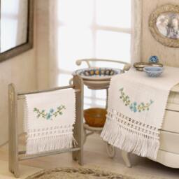 Miniatura Handmade Towels Set, Scale 112