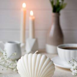 Shell Candle, Seashell Soy Wax White Sea Home Decor, Wedding Gift, Gift Vegan Candle - thumbnail 3