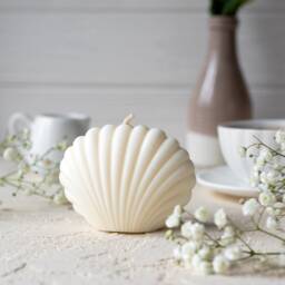 Shell Candle, Seashell Soy Wax White Sea Home Decor, Wedding Gift, Gift Vegan Candle - thumbnail 2