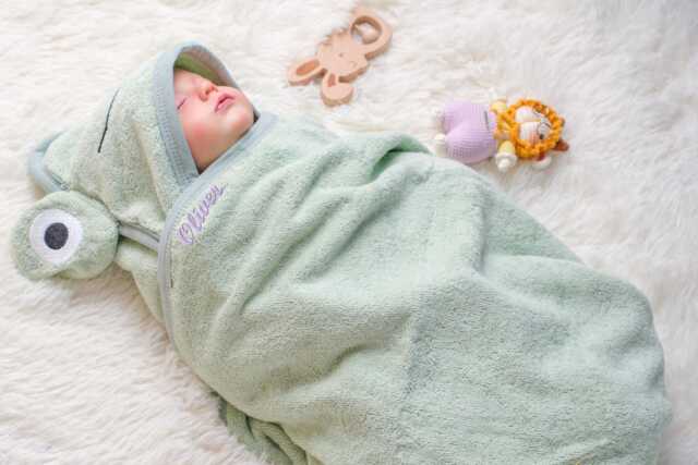 Embroidered Hooded Baby Towel, Cotton Bath Wrap, Personalized Gift - image 1