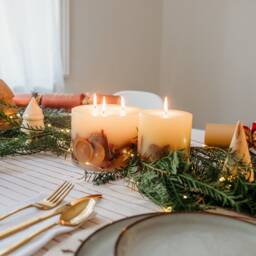 Luxury Handmade Winter Botanical Christmas Candle Orange Cinnamon Clove - Single Wick Or Triple Wick - thumbnail 3