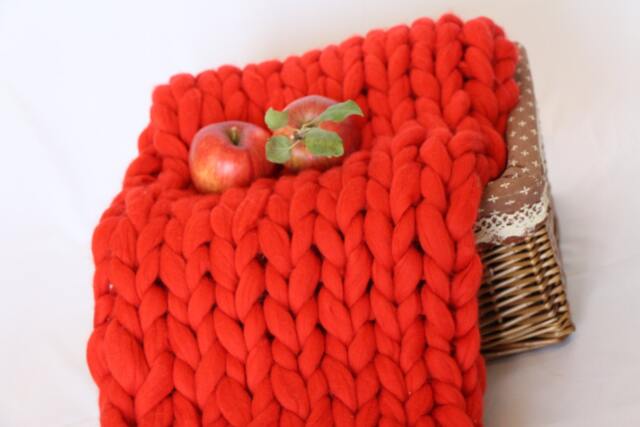 Chunky Knit Queen Blanket Hand-Knitted Australian Merino Wool Throw - image 1