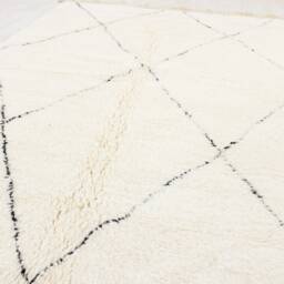 Authentic White Moroccan Rug - Handwoven Modern Living Room White Beni Ourain Genuine Lamb Wool - thumbnail 2
