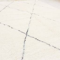 Authentic White Moroccan Rug - Handwoven Modern Living Room White Beni Ourain Genuine Lamb Wool - thumbnail 3
