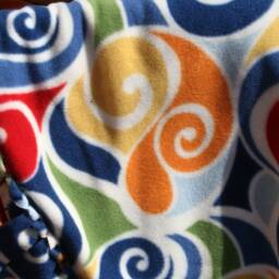 Fleece Blanket - Swirls With Blue Woven Edge - thumbnail 2