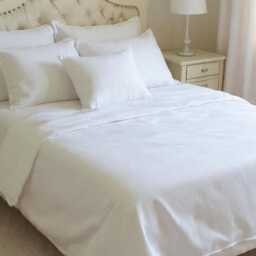 Elegant White King Dupioni Silk Duvet Cover With Two Pillow Covers - Luxurious Comfort For Modern Homes - thumbnail 3