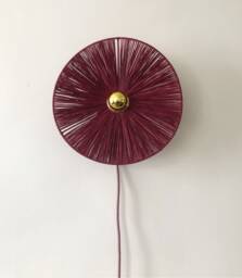Nomadic Light Wall Lamp in Burgundy Raffia Fiore Rosso - thumbnail 1
