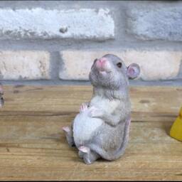 Mouse Sat On Cheddar Cheese Ornament - Figurine Themed Gift - thumbnail 4