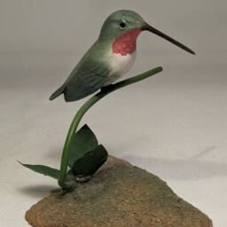 Broad-Tailed Hummingbird Hand Carved Wooden Bird - thumbnail 3