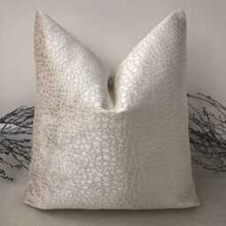 "Luxury Cushion Cover The Cream Gianni - 12"" X 18" - thumbnail 1