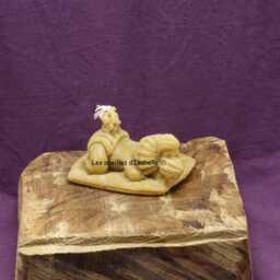"Natural Beeswax Candle ""Baby On Pillow" - thumbnail 3
