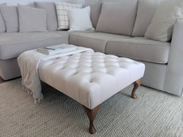 Chesterfield Footstool Handmade Coffee Table Deep Buttoned 103 X 61 cm - image 1