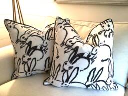 Groundworks For Lee Jofa -Hunt Slonem in Black & White-With Black White Pillow Cover - thumbnail 1