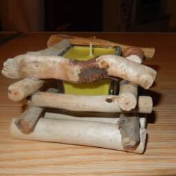Handmade Square Candle Holder Driftwood + Pine Scented - thumbnail 3