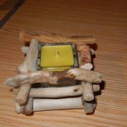 Handmade Square Candle Holder Driftwood + Pine Scented - thumbnail 2