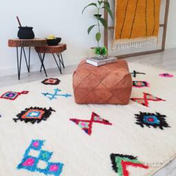 Authentic Azilal Moroccan Rug, Pink Berber Wool 5.1 Ft X 8.2 - thumbnail 3