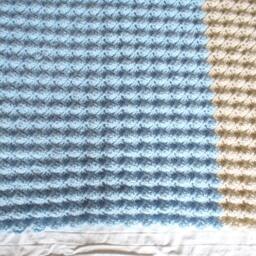 Hand Made Crochet Blanket Afghan Blue & Cream - thumbnail 2