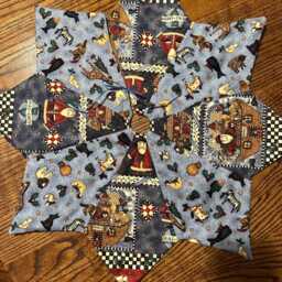 Christmas Tree Skirt, Noah's Ark, Debbie Mumm, Small, Quilted, Animals - thumbnail 4