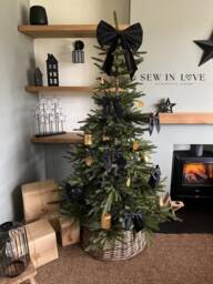 Black Velvet Christmas Tree Topper Bow - Luxury Handmade Bow, Large/Medium/Small Sets, Elegant Holiday D??cor, 15 Colours Available