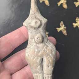 Terracotta Neolithic Venus Statue Replica Goddess Of Fertility/Mother Goddess - thumbnail 4
