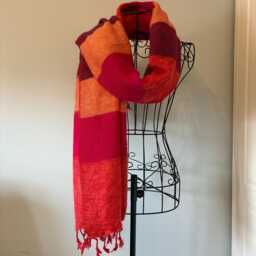 Hand-Loomed Yak Wool Blend Shawl Himalayan Travel Wrap Fairly Traded Stole V13 - thumbnail 2