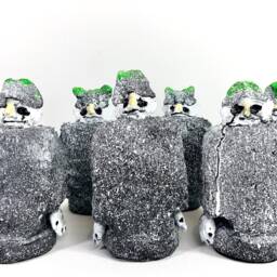 Mr.gee Art Object Handmade Paper Clay Sculpture - thumbnail 2