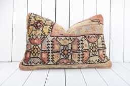 Handmade Turkish Kilim Pillow Cover Vintage Anatolian Design - 16x24 - thumbnail 1
