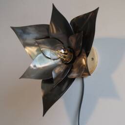 Wallflower Plug-In Wall Lamp Industrial, Natural, Metal, Lamp, Flower, Petals, Sconce, Decoration, Ornament - thumbnail 3