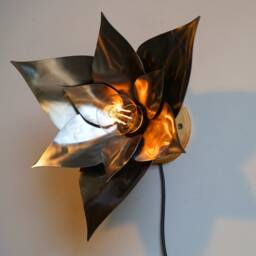 Wallflower Plug-In Wall Lamp Industrial, Natural, Metal, Lamp, Flower, Petals, Sconce, Decoration, Ornament - thumbnail 2